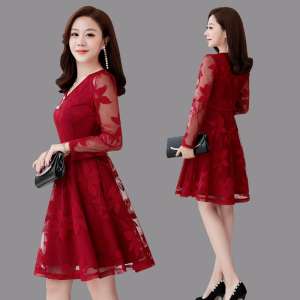 Lace dress spring 2018 new women's fashion waist long section of the red silk V-neck long-sleeved skirt autumn