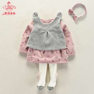 2017 new baby autumn 0-1-2-3 year old female baby Korean version of the fashion set of three sets of spring and autumn girls