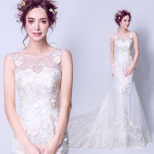 Handmade flowers | beautiful curves | luxury art fish tail tail bride lace wedding dress 9716